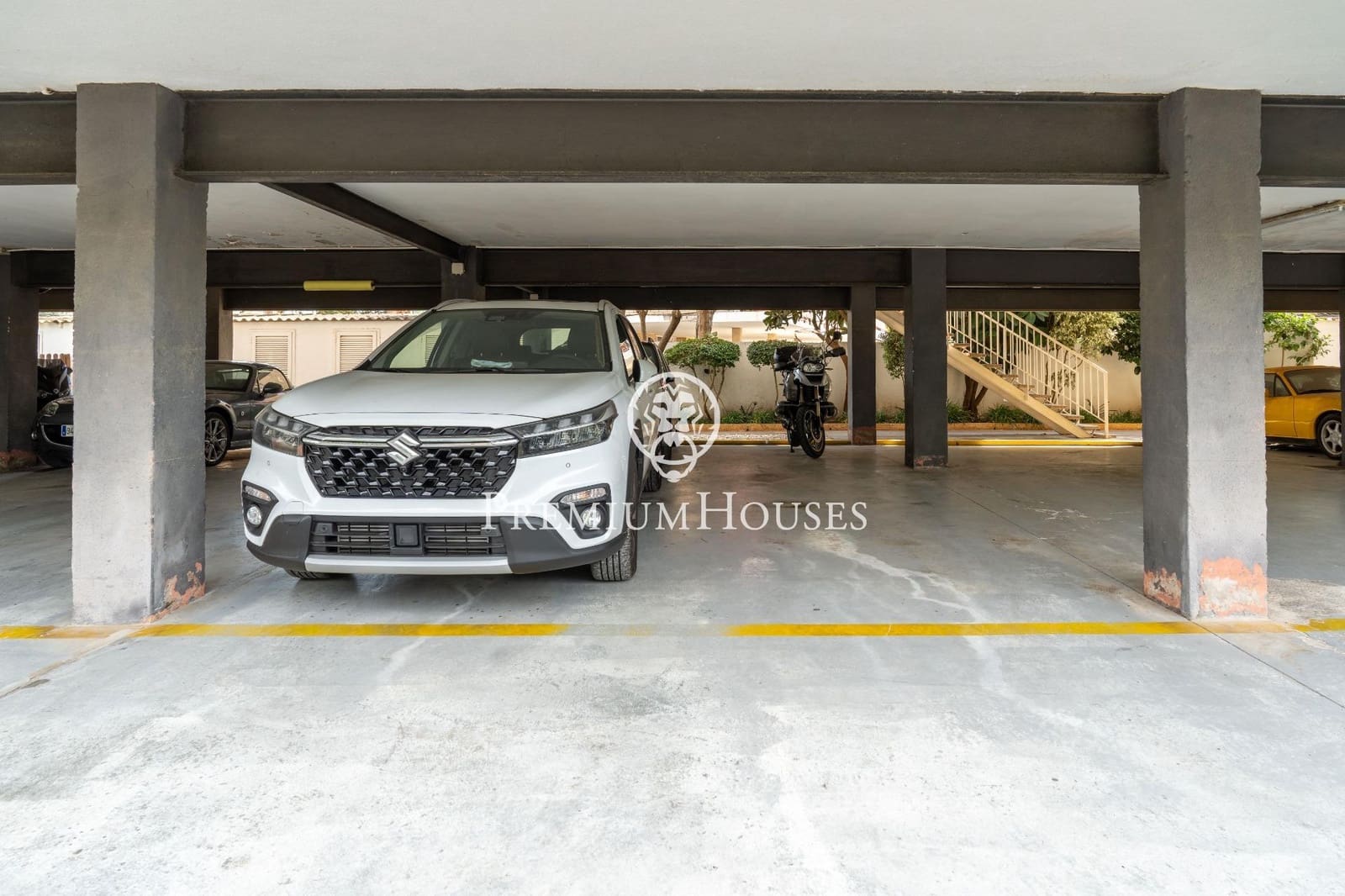 3 soveværelse Penthouse til salg i Gava med swimmingpool - € 495.000 (Ref: 8597260)