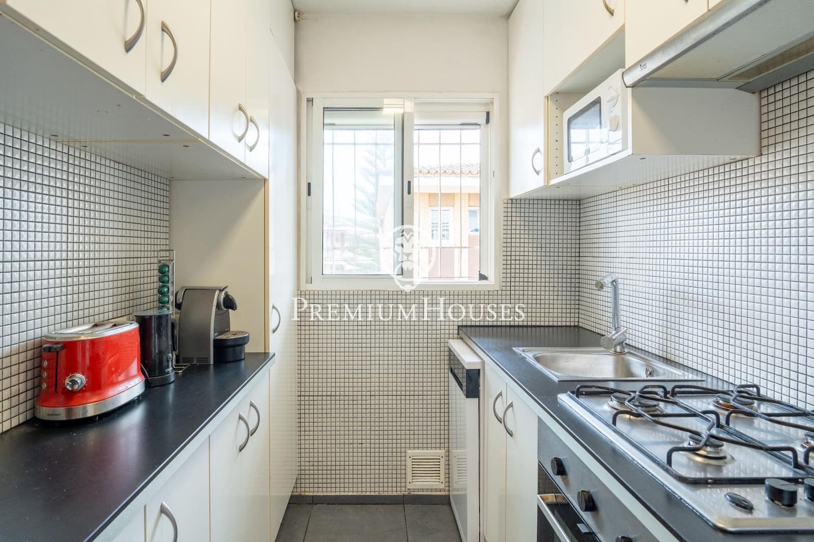 3 soveværelse Penthouse til salg i Gava med swimmingpool - € 495.000 (Ref: 8597260)