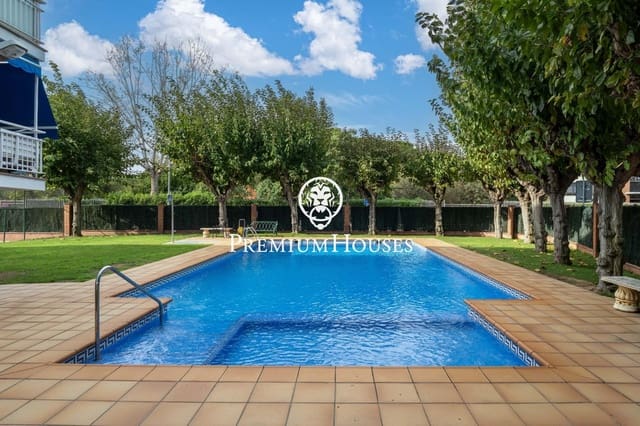 3 sovrum Takvåning till salu i Gavà med pool - 455 000 € (Ref: 8597260)