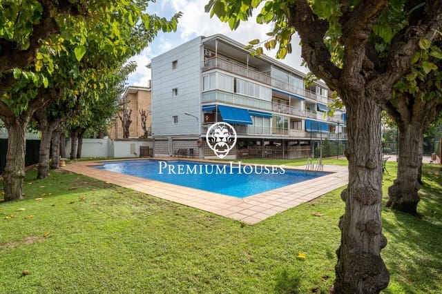 3 sovrum Takvåning till salu i Gavà med pool - 455 000 € (Ref: 8597260)