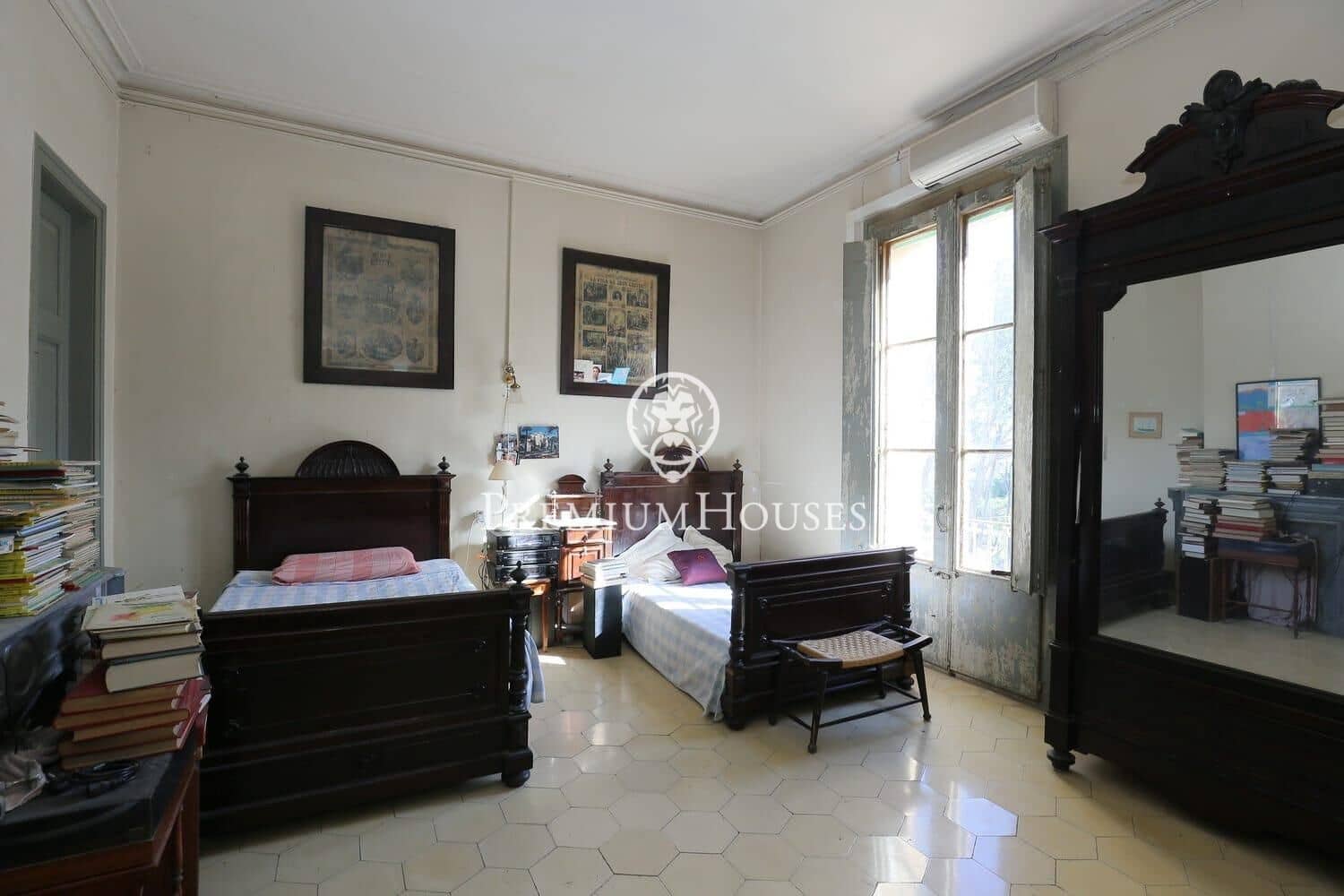 15 soveværelse Finca/Landehus til salg i Valls med swimmingpool garage - € 990.000 (Ref: 8623702)