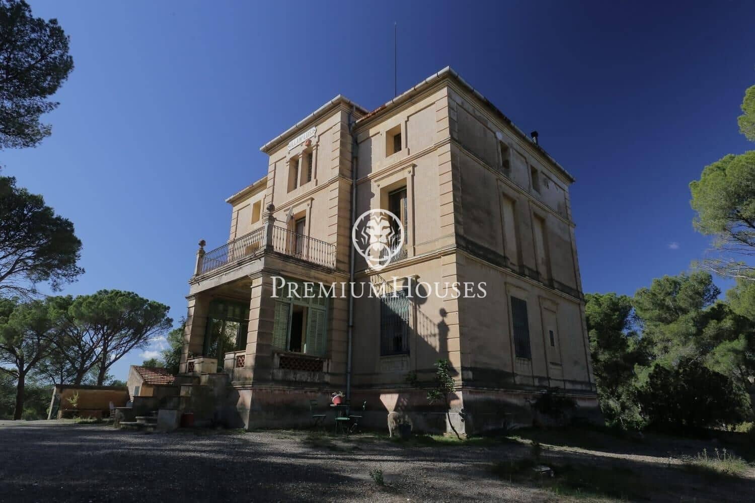 15 soveværelse Finca/Landehus til salg i Valls med swimmingpool garage - € 990.000 (Ref: 8623702)