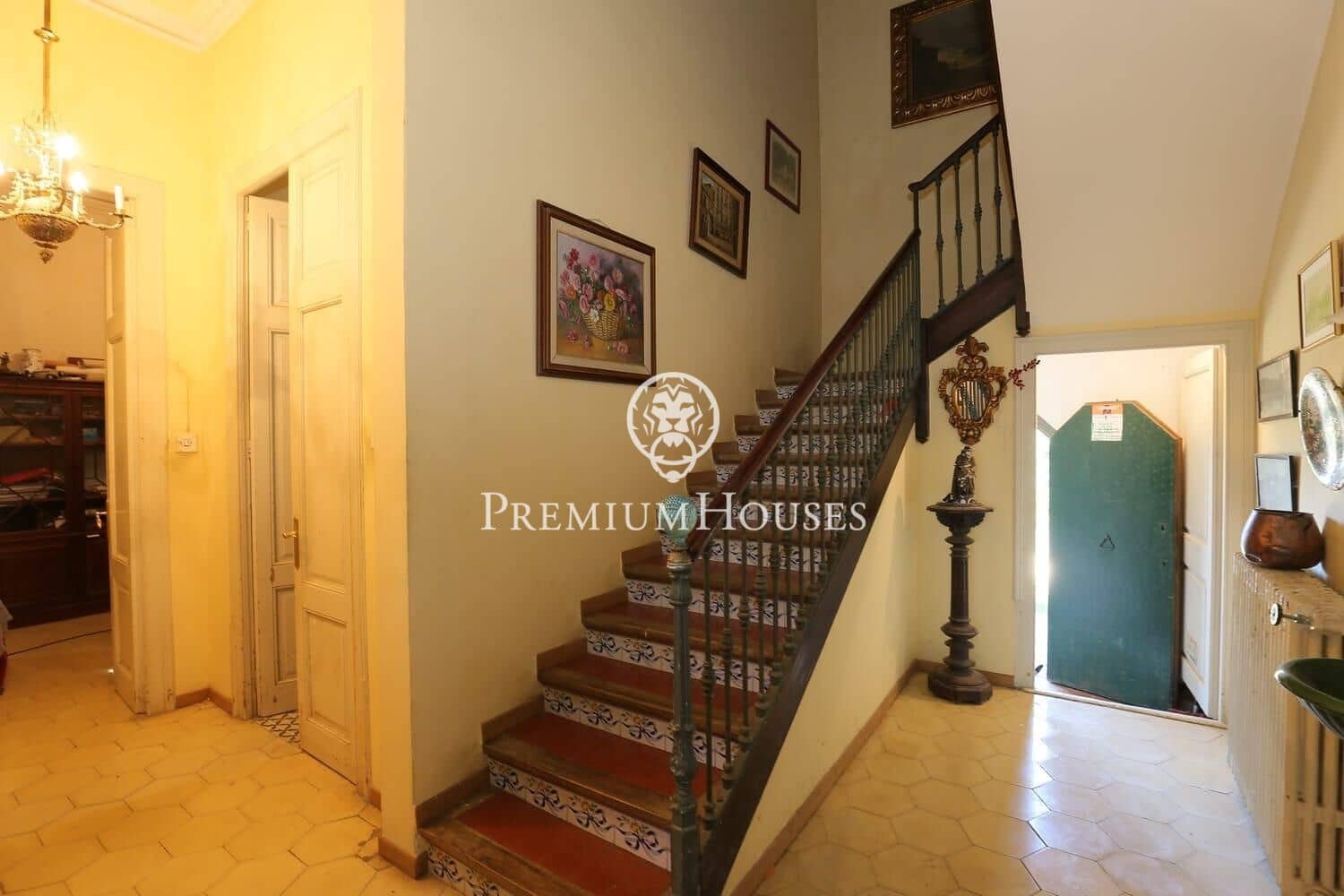 15 soveværelse Finca/Landehus til salg i Valls med swimmingpool garage - € 990.000 (Ref: 8623702)