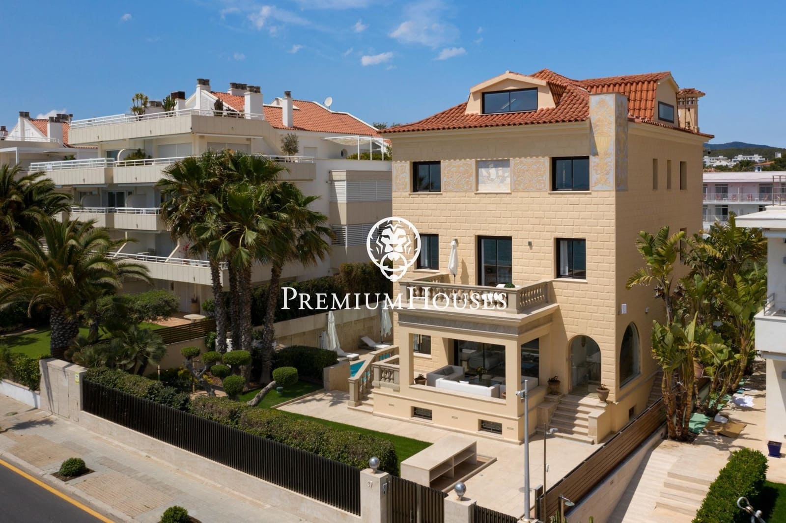 9 soverom Villa til salgs i Sitges med svømmebasseng - € 10 250 000 (Ref: 8652374)