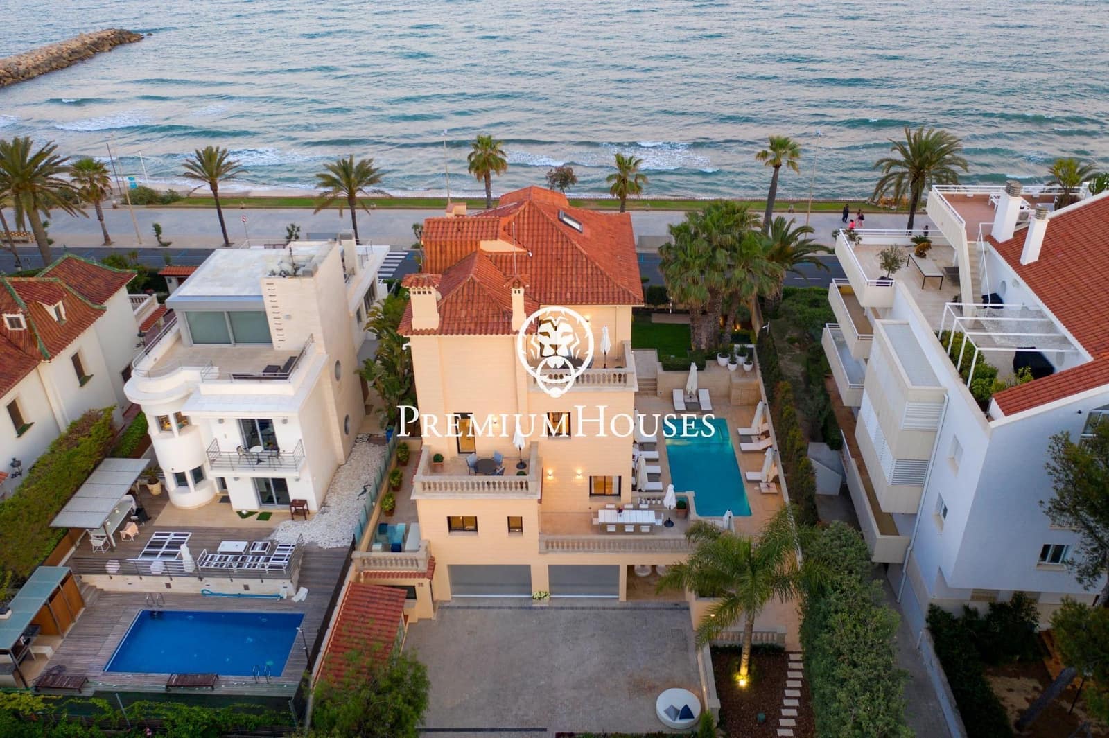9 soverom Villa til salgs i Sitges med svømmebasseng - € 10 250 000 (Ref: 8652374)