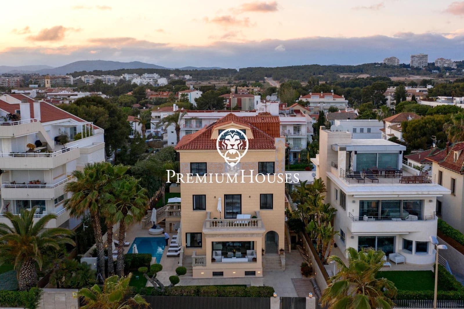 9 soverom Villa til salgs i Sitges med svømmebasseng - € 10 250 000 (Ref: 8652374)