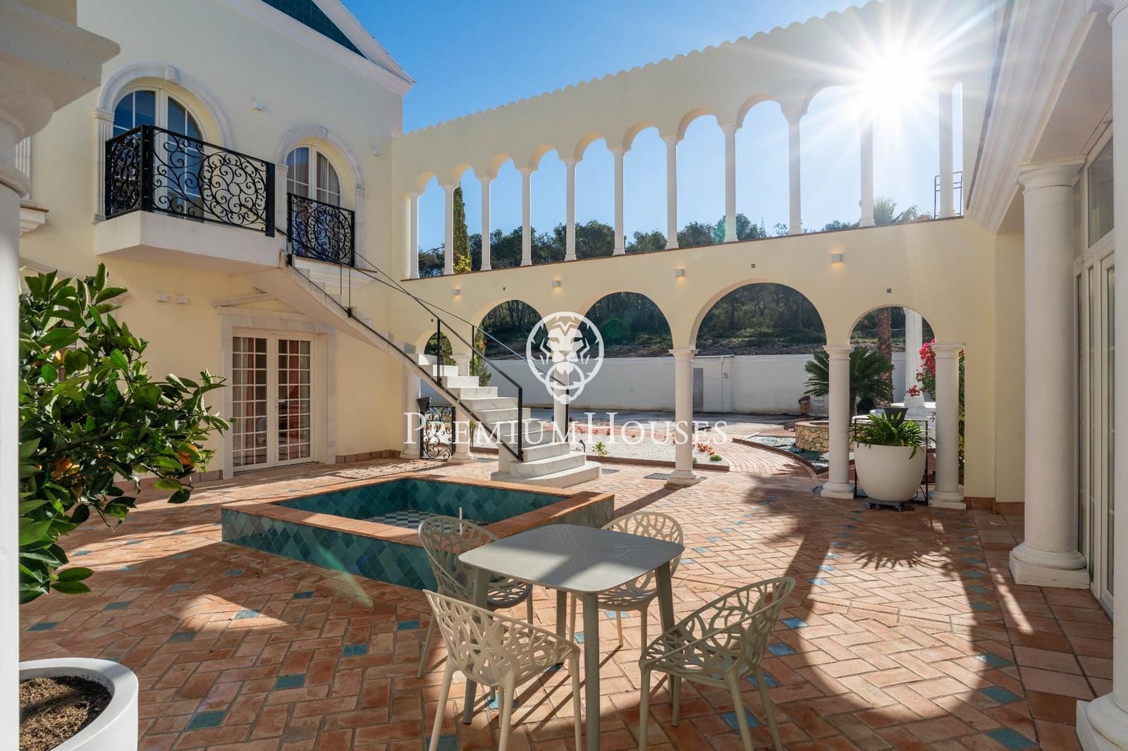 10 bedroom Villa for sale in Avinyonet del Penedes with pool - € 2,500,000 (Ref: 8689341)