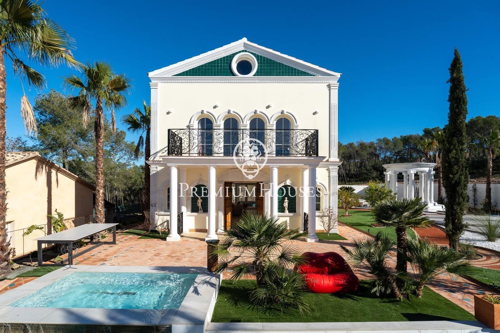 10 bedroom Villa for sale in Avinyonet del Penedes with pool - € 2,500,000 (Ref: 8689341)