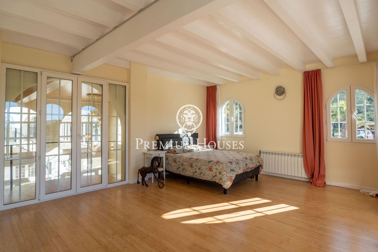 10 bedroom Villa for sale in Avinyonet del Penedes with pool - € 2,500,000 (Ref: 8689341)