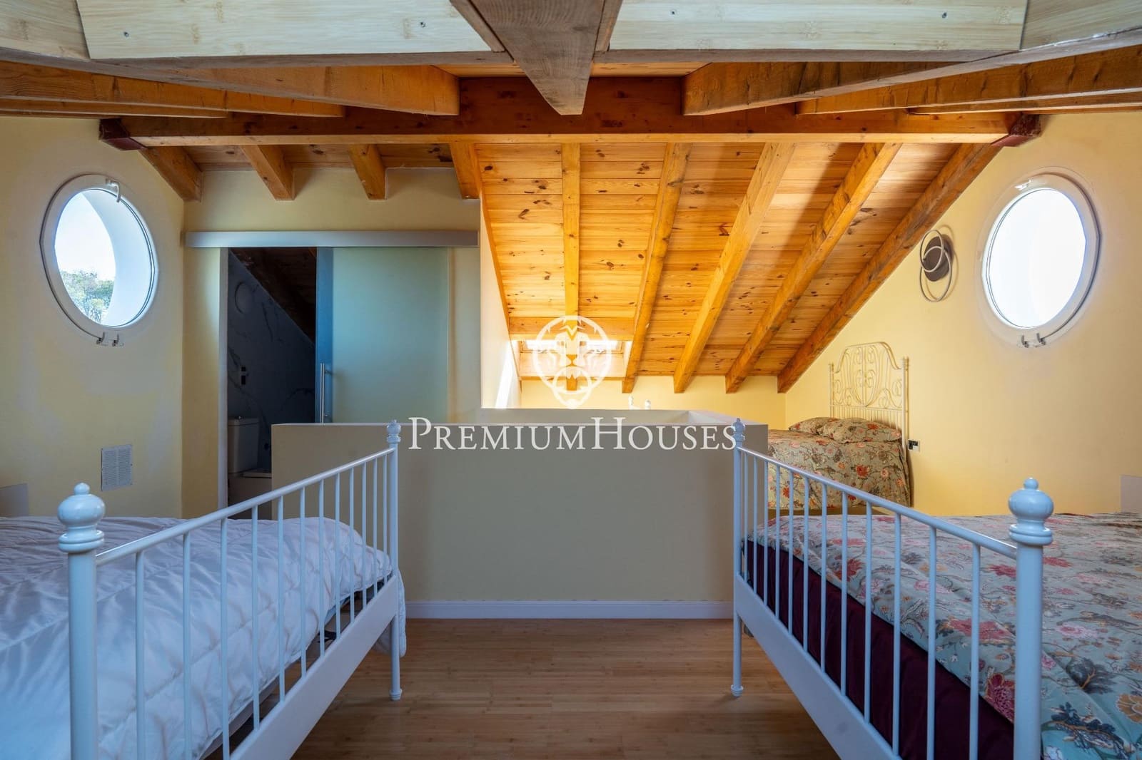 10 bedroom Villa for sale in Avinyonet del Penedes with pool - € 2,500,000 (Ref: 8689341)