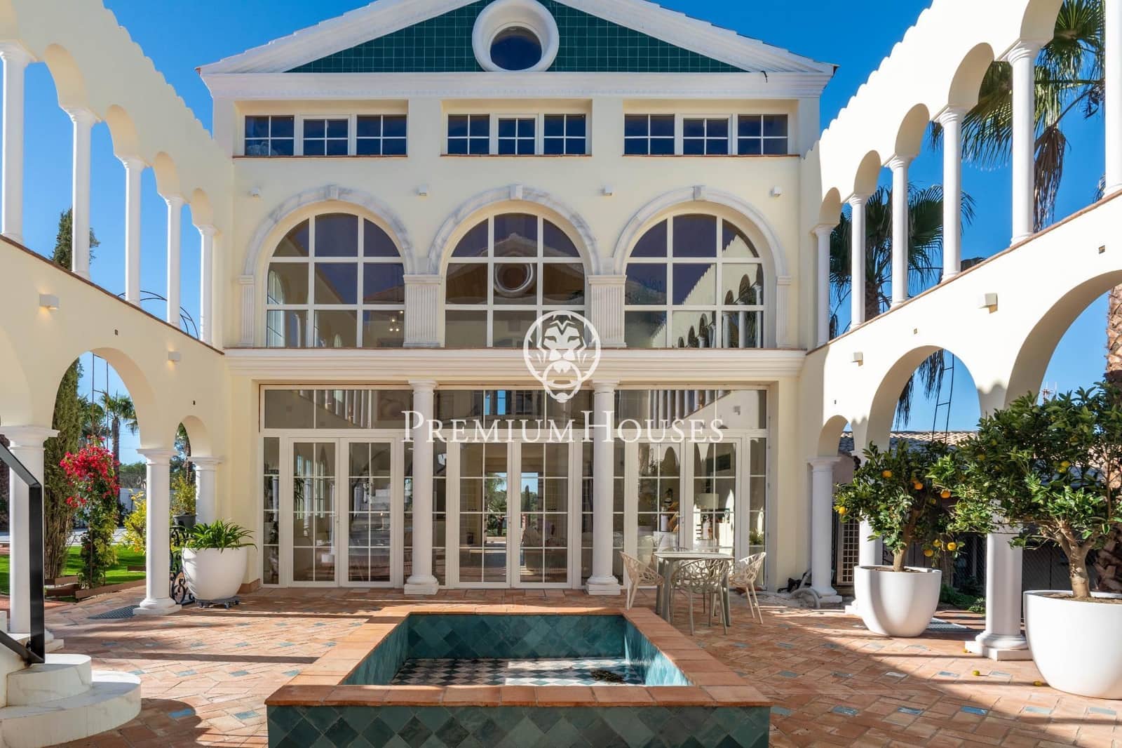 10 bedroom Villa for sale in Avinyonet del Penedes with pool - € 2,500,000 (Ref: 8689341)