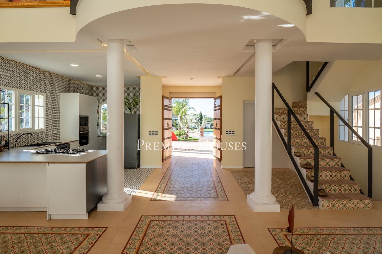 10 bedroom Villa for sale in Avinyonet del Penedes with pool - € 2,500,000 (Ref: 8689341)