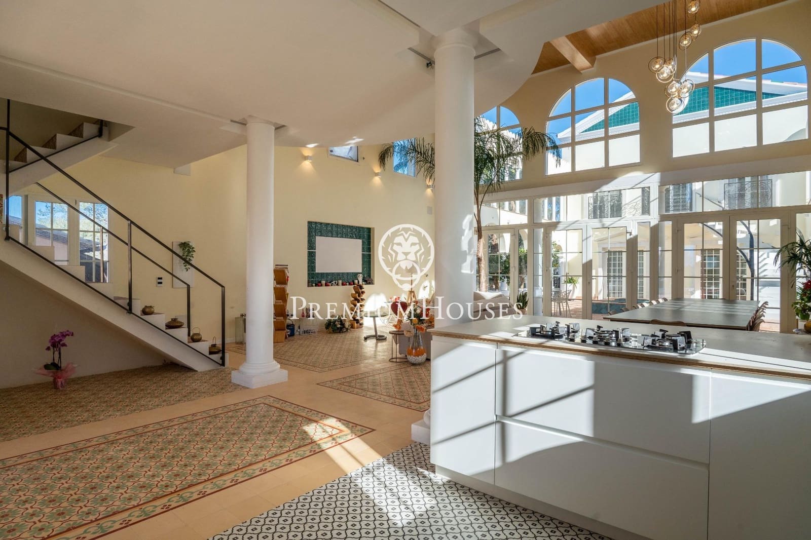 10 bedroom Villa for sale in Avinyonet del Penedes with pool - € 2,500,000 (Ref: 8689341)