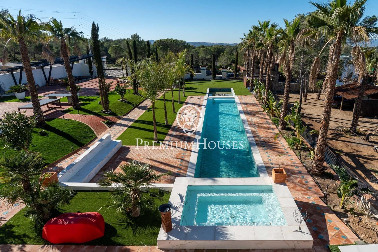 10 bedroom Villa for sale in Avinyonet del Penedes with pool - € 2,500,000 (Ref: 8689341)