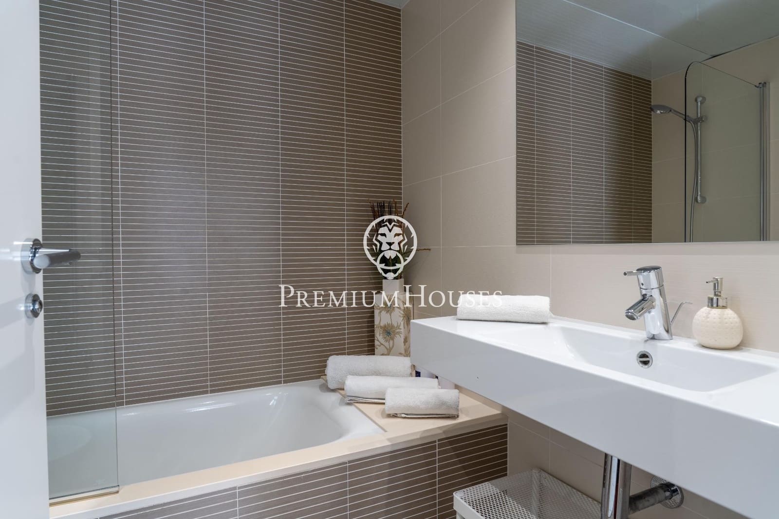 3 sovrum Lägenhet till salu i Sitges med pool - 840 000 € (Ref: 8706121)