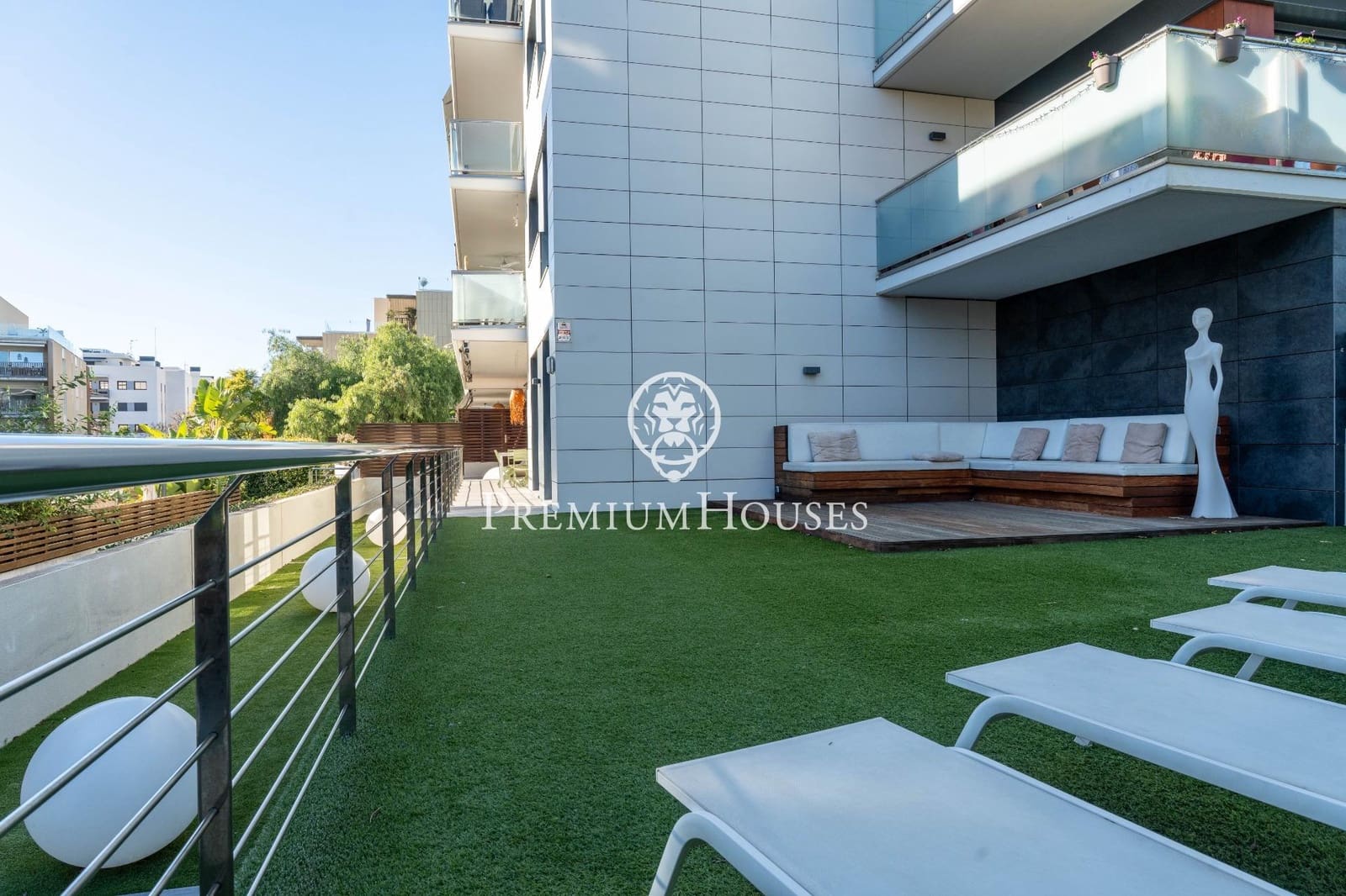 3 sovrum Lägenhet till salu i Sitges med pool - 840 000 € (Ref: 8706121)