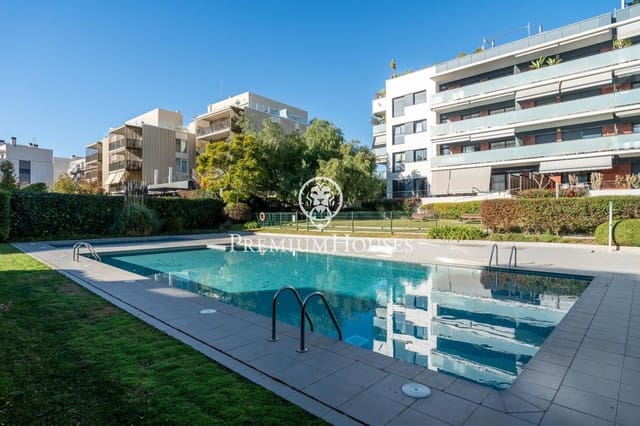 3 sovrum Lägenhet till salu i Sitges med pool - 840 000 € (Ref: 8706121)
