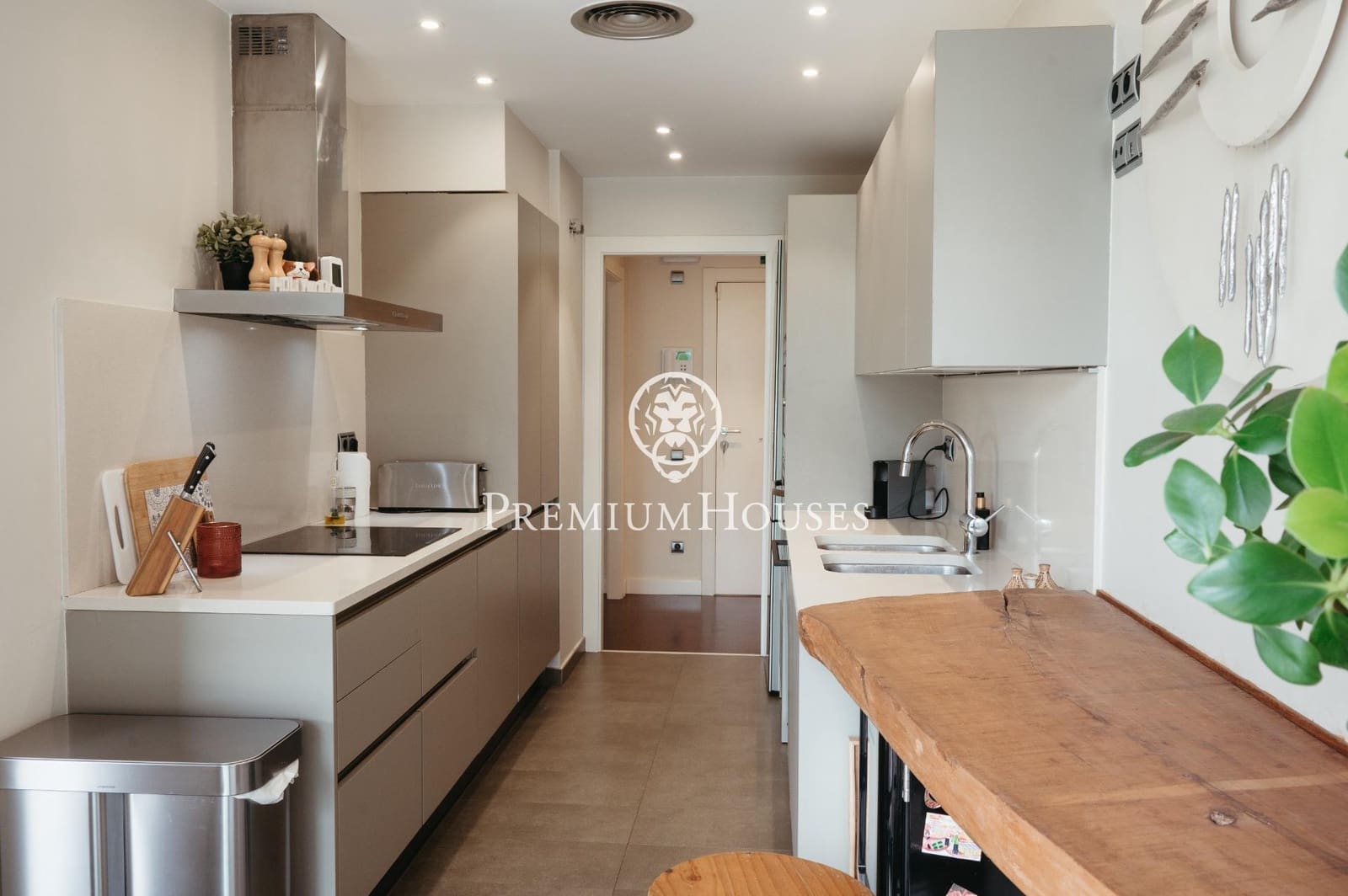3 soveværelse Lejlighed til salg i Sitges med swimmingpool - € 1.050.000 (Ref: 8706121)