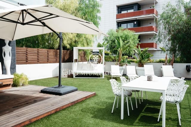 3 soveværelse Lejlighed til salg i Sitges med swimmingpool - € 1.050.000 (Ref: 8706121)