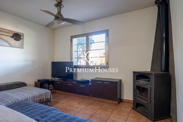 3 bedroom Villa for sale in Tarragona city - € 360,000 (Ref: 8778621)