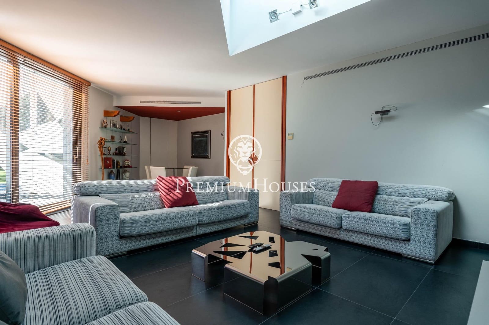 5 soverom Villa til salgs i Sitges med svømmebasseng garasje - € 5 950 000 (Ref: 8784075)