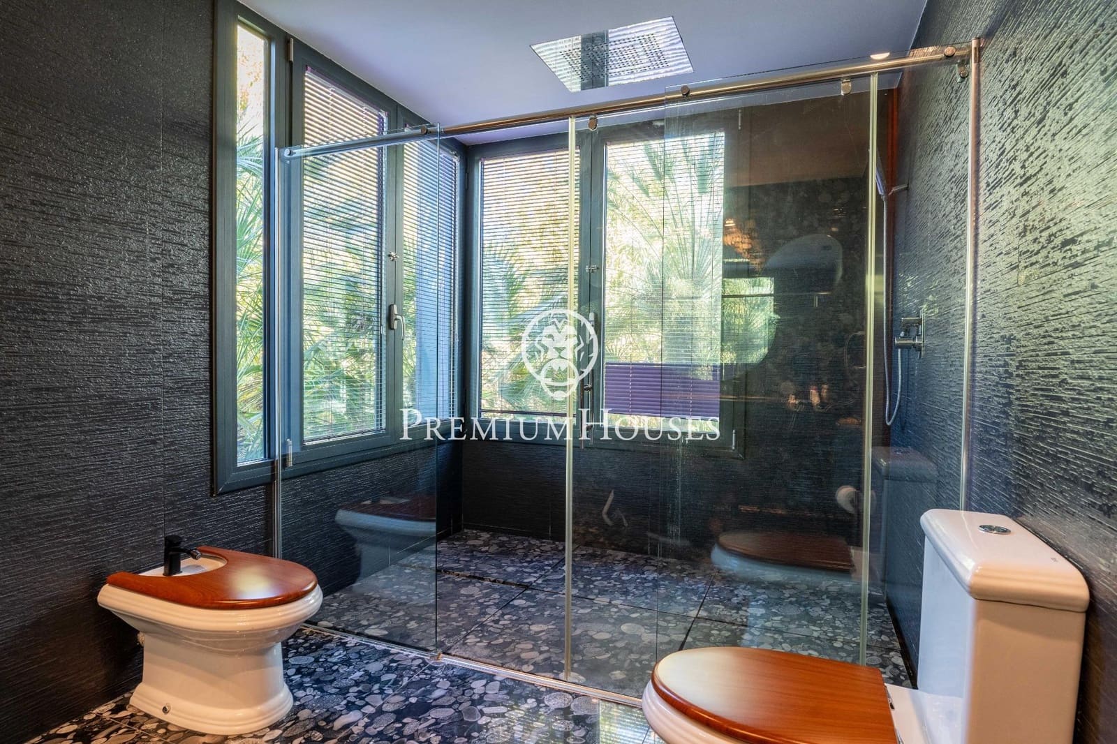 5 soverom Villa til salgs i Sitges med svømmebasseng garasje - € 5 950 000 (Ref: 8784075)