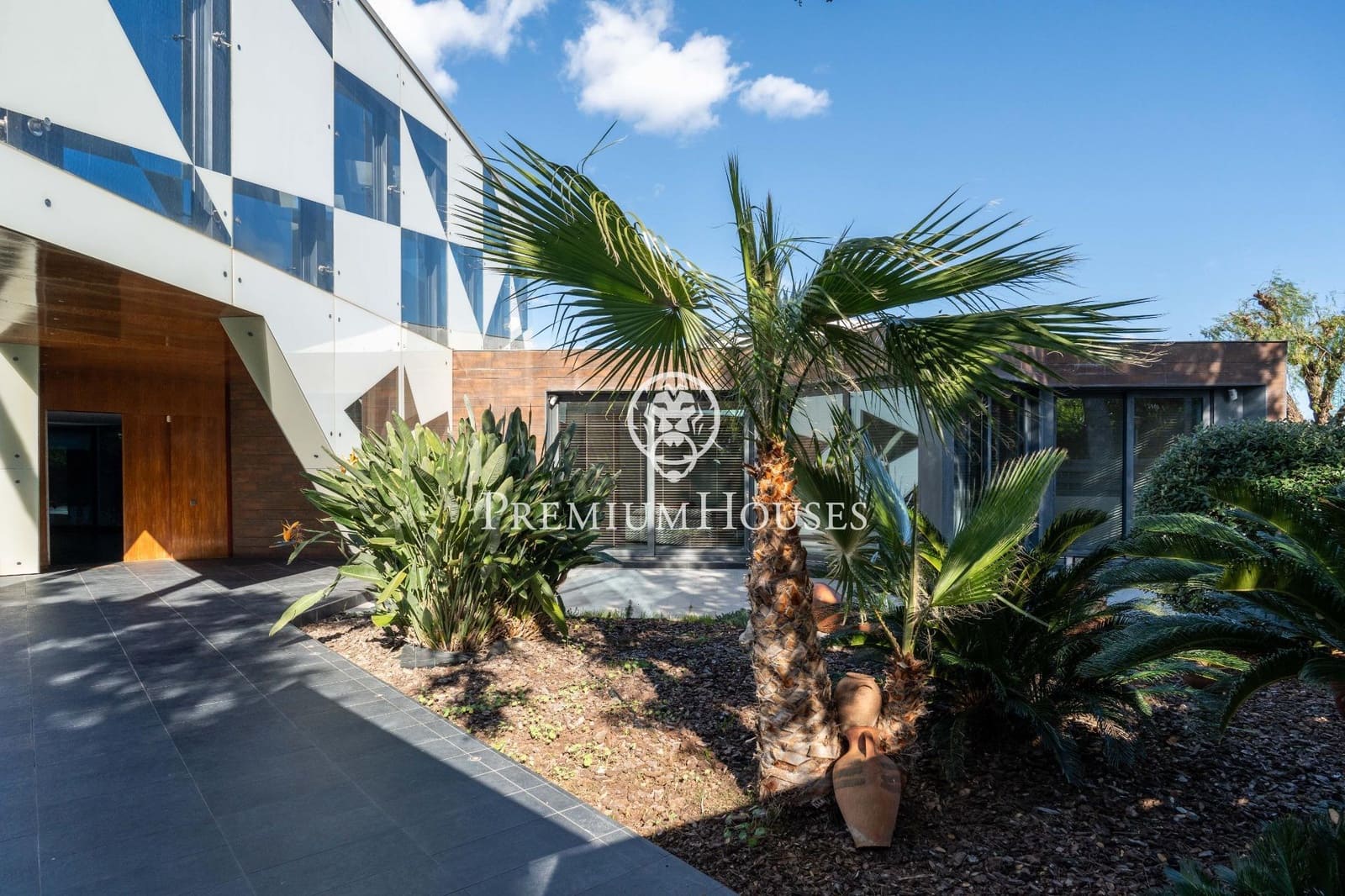 5 soverom Villa til salgs i Sitges med svømmebasseng garasje - € 5 950 000 (Ref: 8784075)