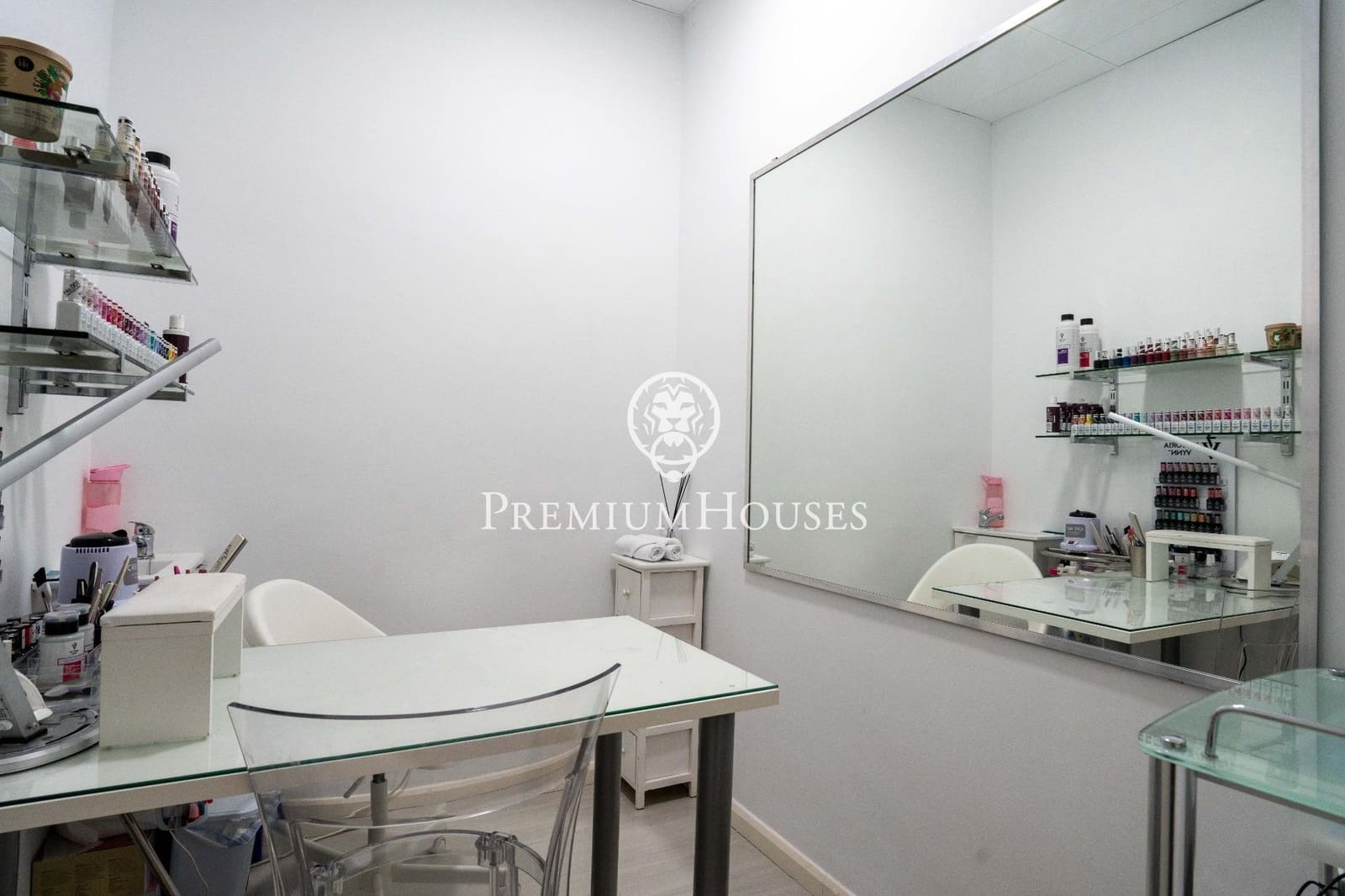 Commercial for rent in Sant Pere de Ribes - € 1,700 (Ref: 8825007)