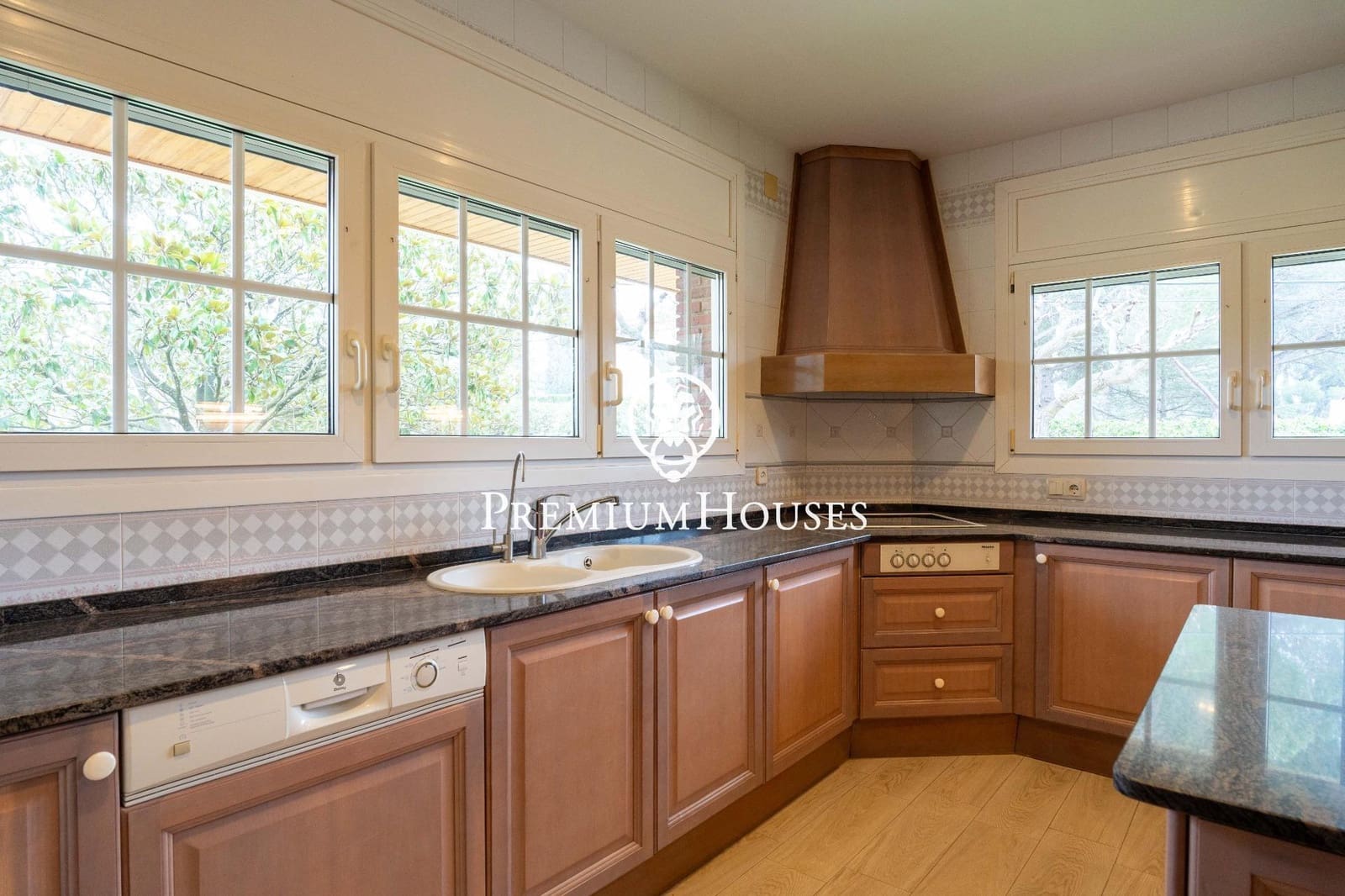 3 soverom Villa til salgs i Valls med svømmebasseng - € 550 000 (Ref: 8841337)