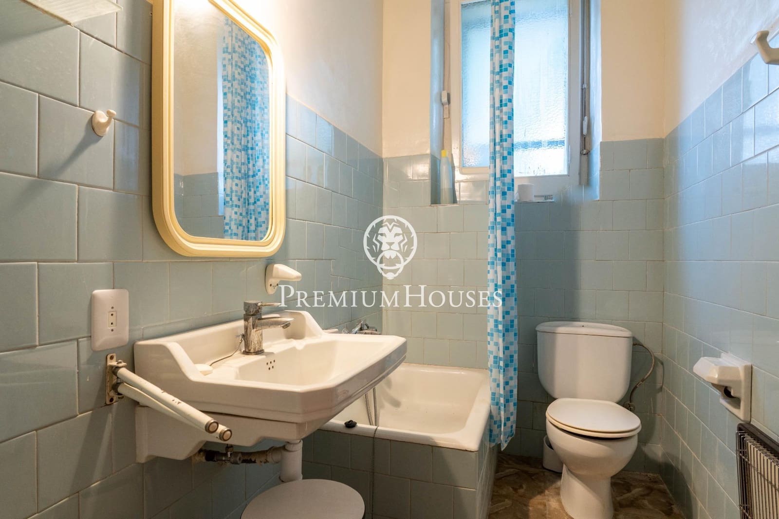 17 soveværelse Finca/Landehus til salg i Valls med garage - € 695.000 (Ref: 8843351)