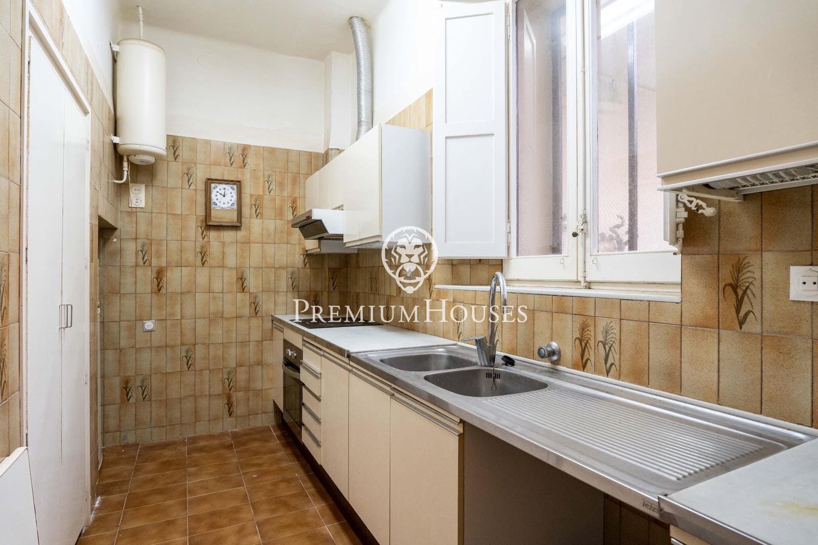 17 soveværelse Finca/Landehus til salg i Valls med garage - € 695.000 (Ref: 8843351)