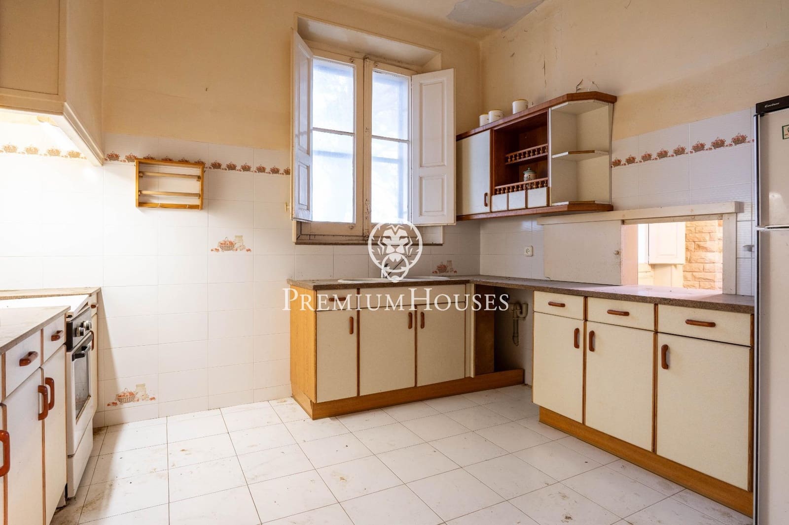 17 soveværelse Finca/Landehus til salg i Valls med garage - € 695.000 (Ref: 8843351)