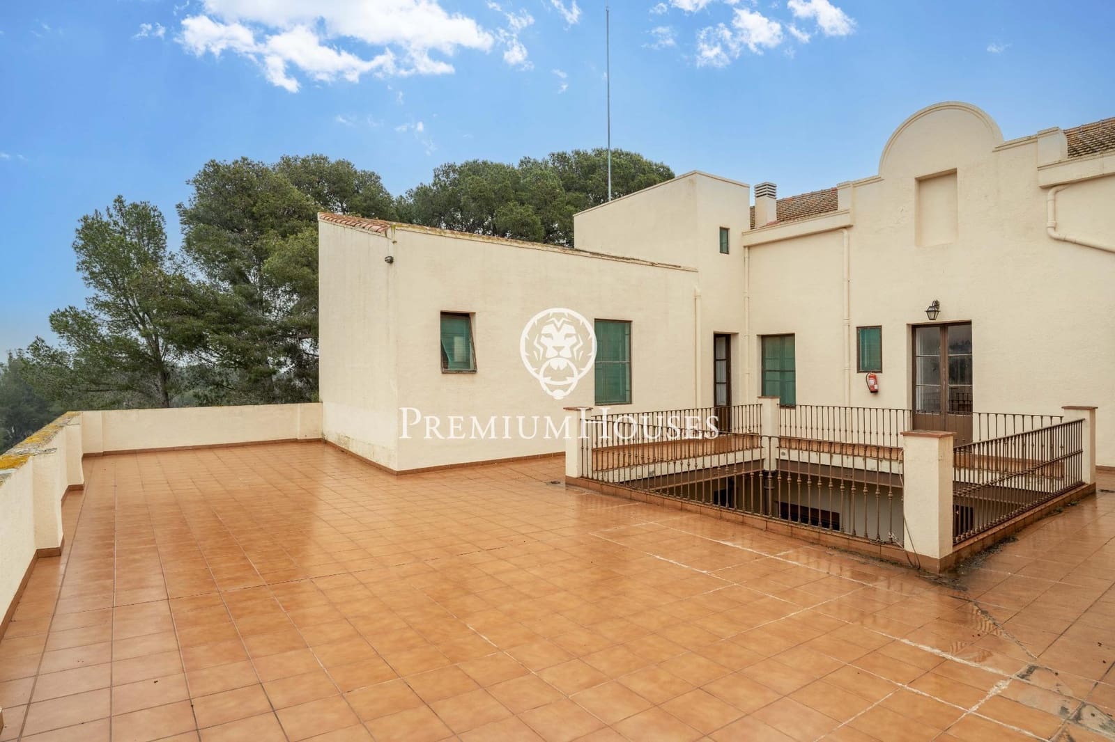 17 soveværelse Finca/Landehus til salg i Valls med garage - € 695.000 (Ref: 8843351)