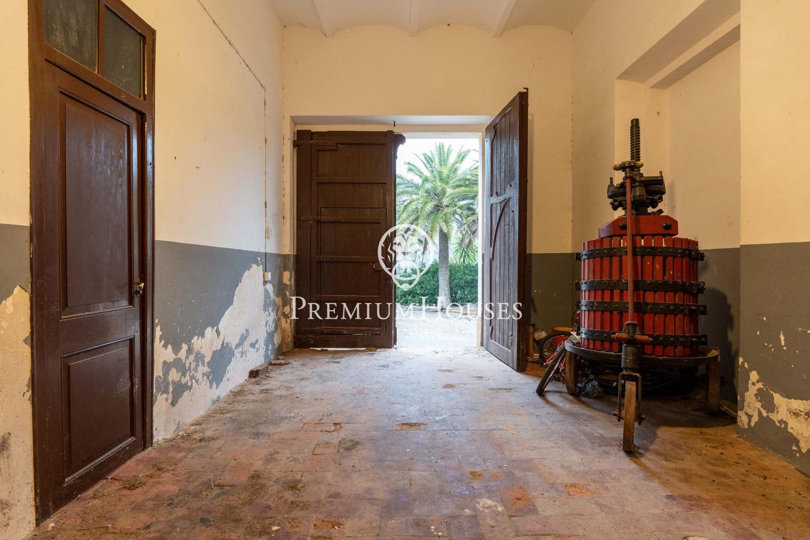 17 soveværelse Finca/Landehus til salg i Valls med garage - € 695.000 (Ref: 8843351)