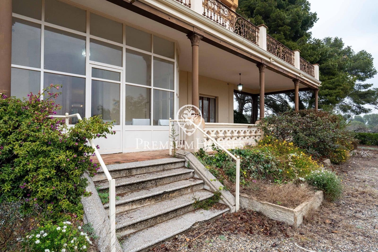 17 soveværelse Finca/Landehus til salg i Valls med garage - € 695.000 (Ref: 8843351)