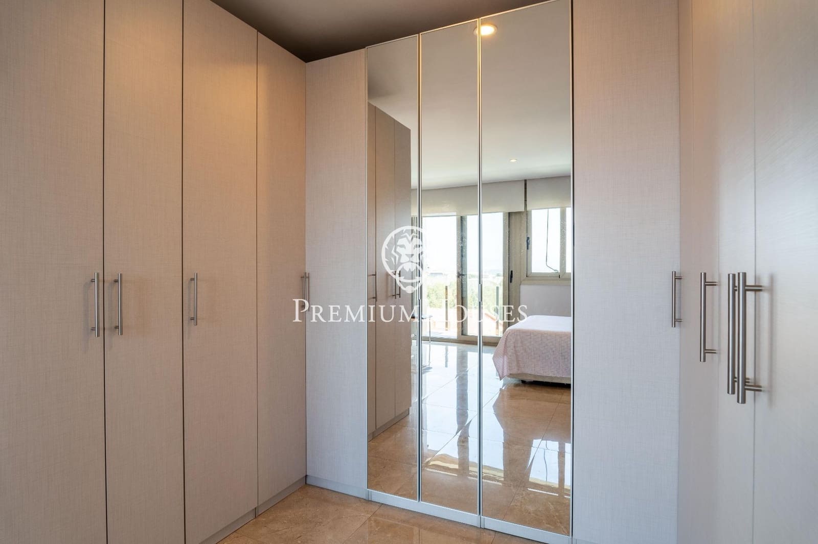 5 soveværelse Villa til salg i Sant Pere i Sant Pau med swimmingpool - € 1.399.000 (Ref: 8915214)