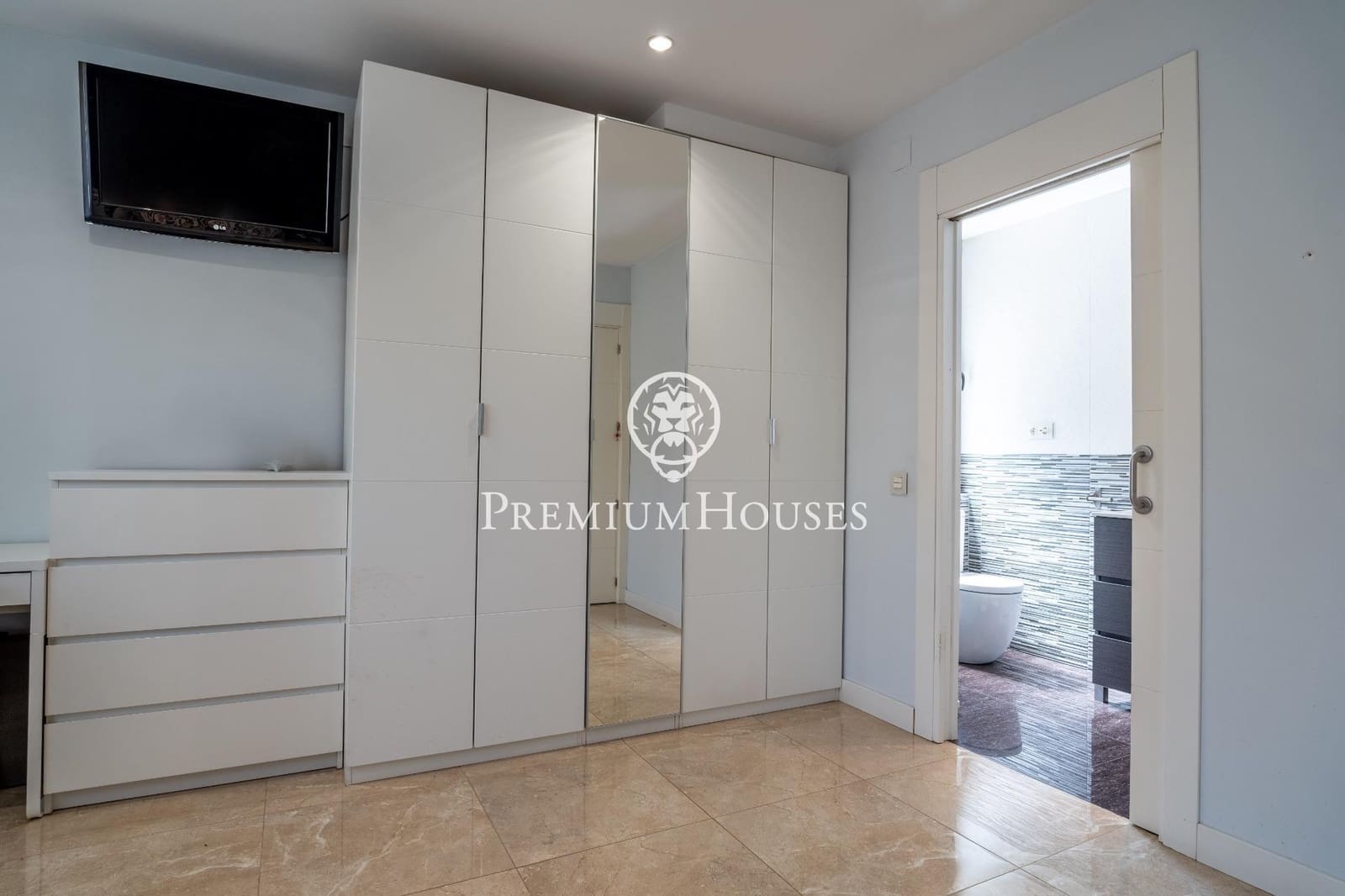 5 soveværelse Villa til salg i Sant Pere i Sant Pau med swimmingpool - € 1.399.000 (Ref: 8915214)