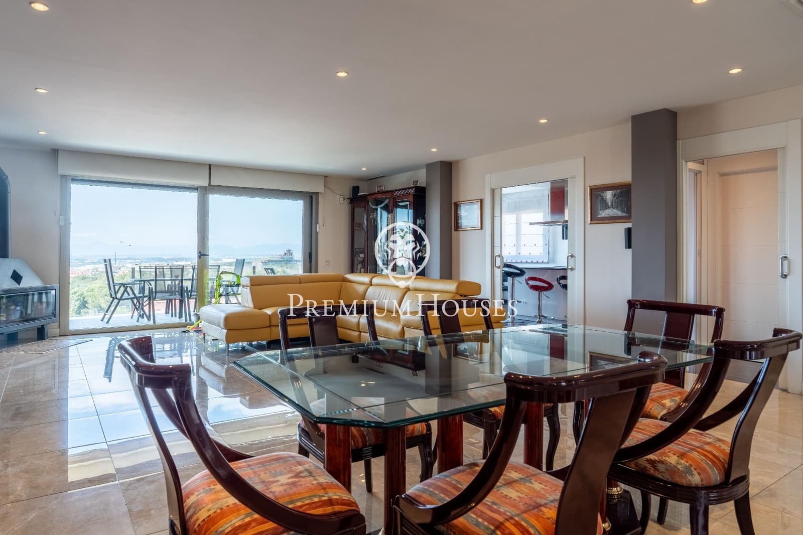 5 soveværelse Villa til salg i Sant Pere i Sant Pau med swimmingpool - € 1.399.000 (Ref: 8915214)