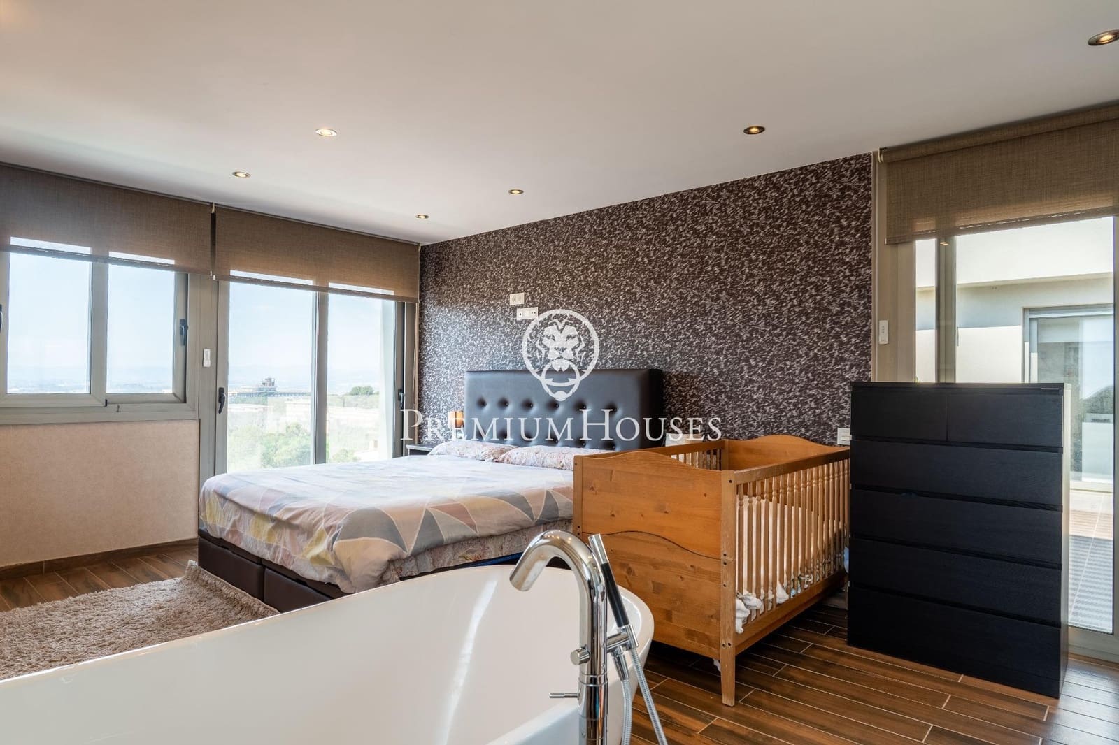 5 soveværelse Villa til salg i Sant Pere i Sant Pau med swimmingpool - € 1.399.000 (Ref: 8915214)