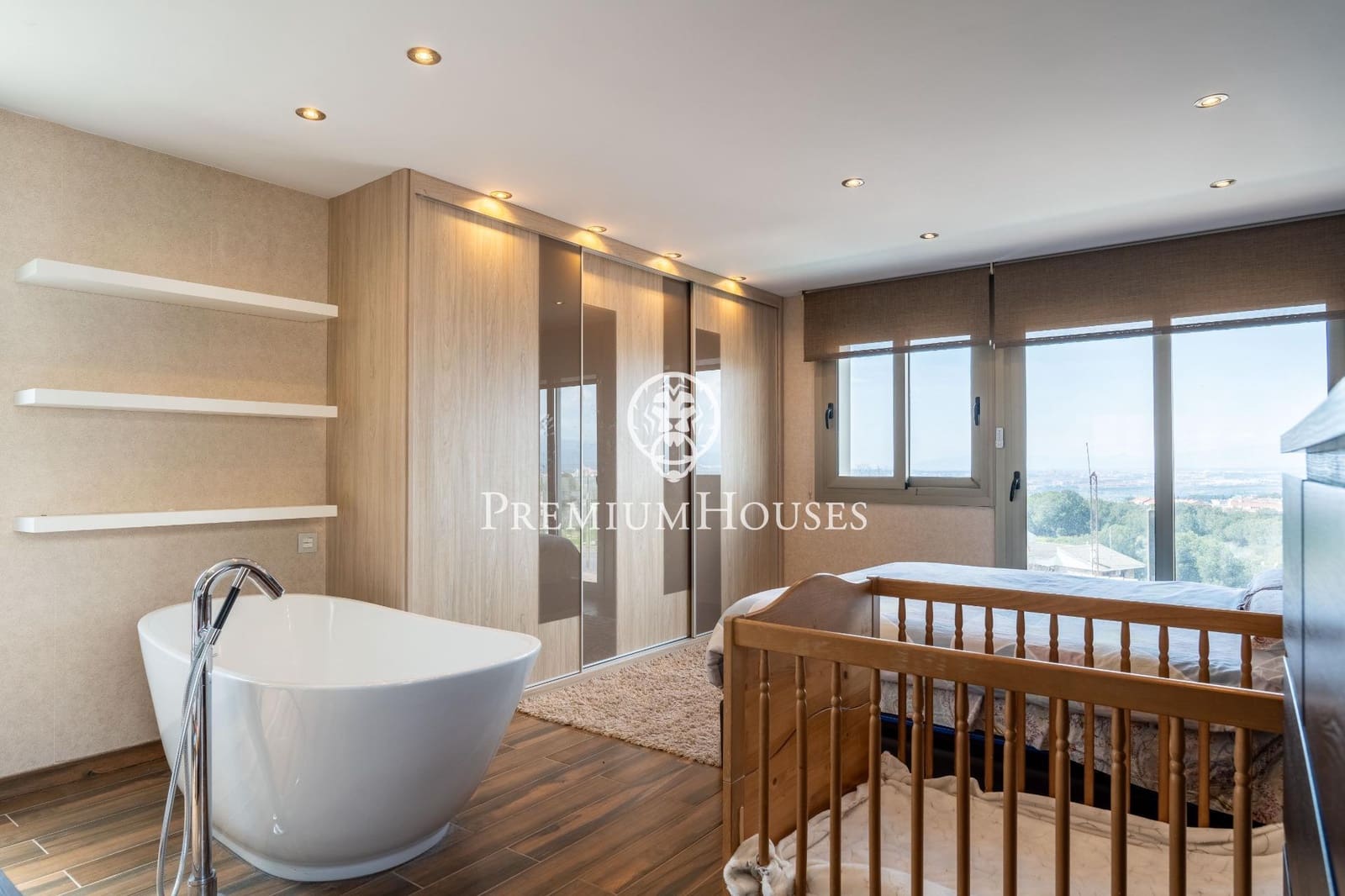 5 soveværelse Villa til salg i Sant Pere i Sant Pau med swimmingpool - € 1.399.000 (Ref: 8915214)