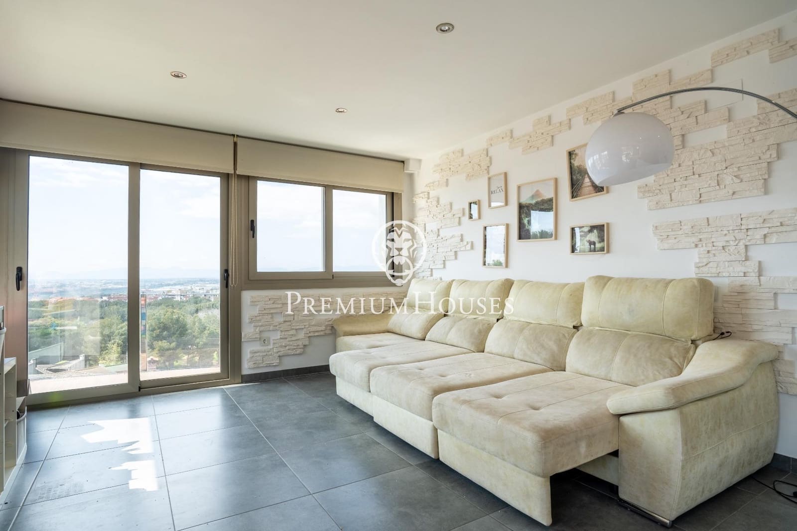 5 soveværelse Villa til salg i Sant Pere i Sant Pau med swimmingpool - € 1.399.000 (Ref: 8915214)