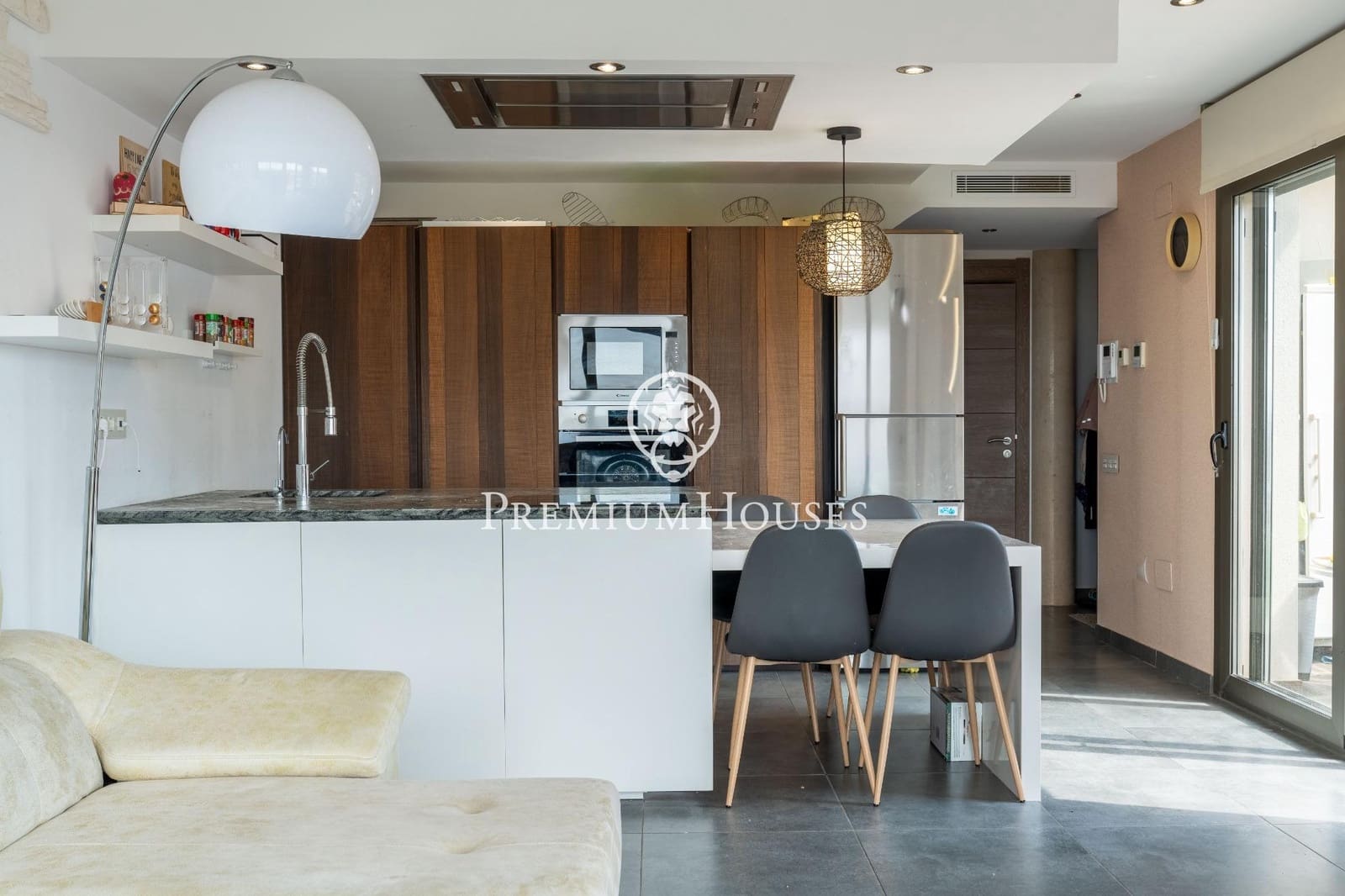 5 soveværelse Villa til salg i Sant Pere i Sant Pau med swimmingpool - € 1.399.000 (Ref: 8915214)