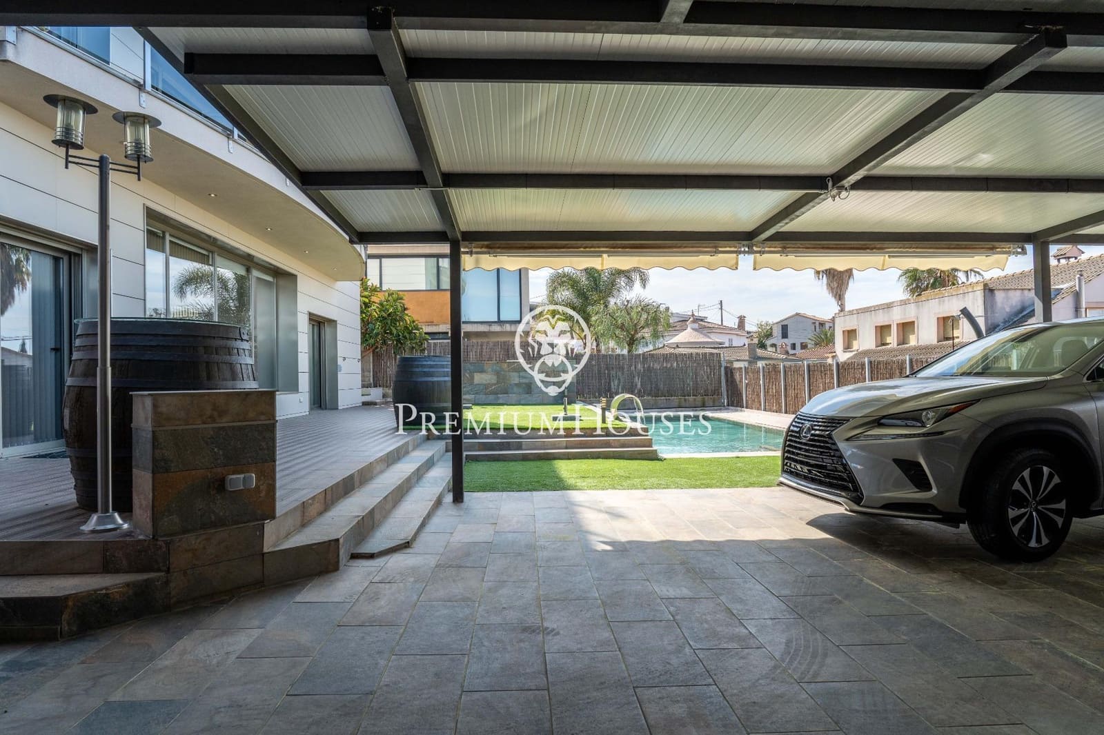 5 soveværelse Villa til salg i Sant Pere i Sant Pau med swimmingpool - € 1.399.000 (Ref: 8915214)