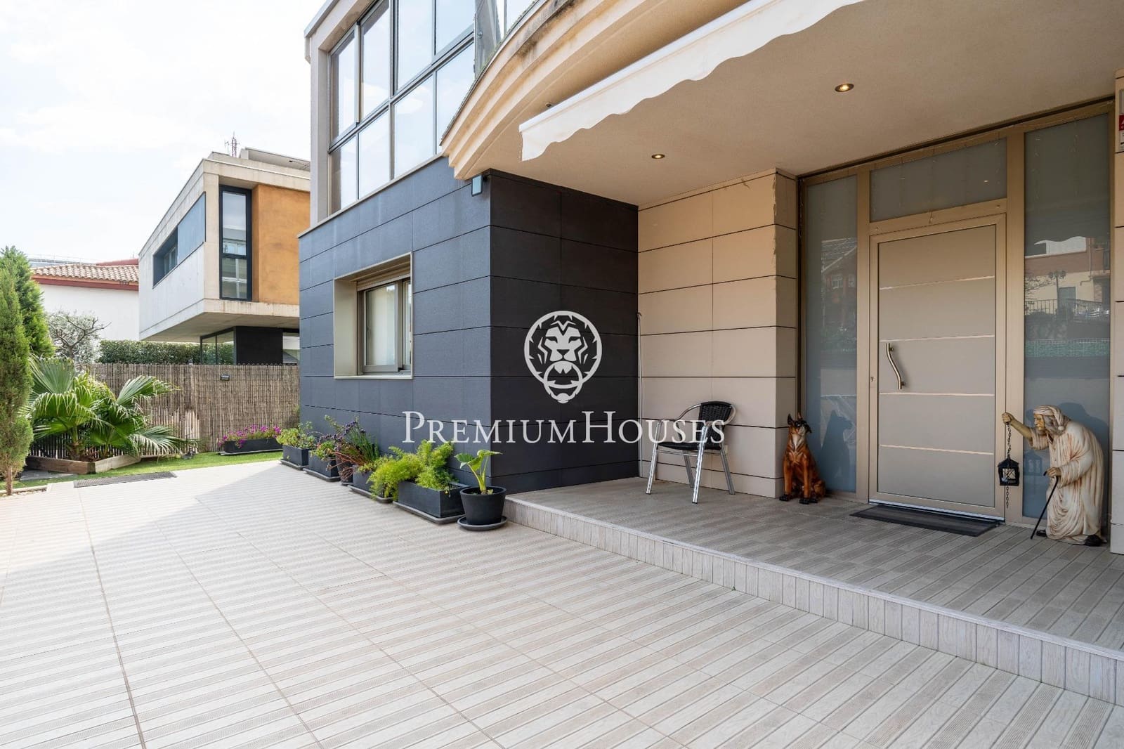 5 soveværelse Villa til salg i Sant Pere i Sant Pau med swimmingpool - € 1.399.000 (Ref: 8915214)