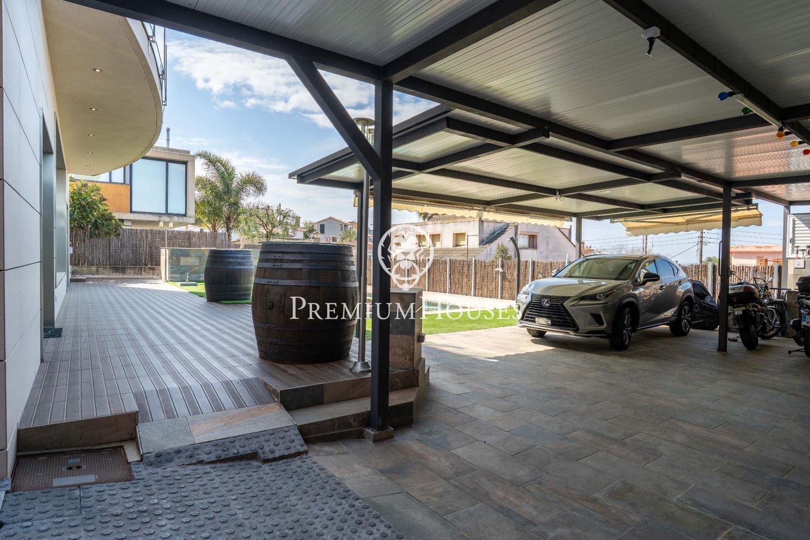 5 soveværelse Villa til salg i Sant Pere i Sant Pau med swimmingpool - € 1.399.000 (Ref: 8915214)