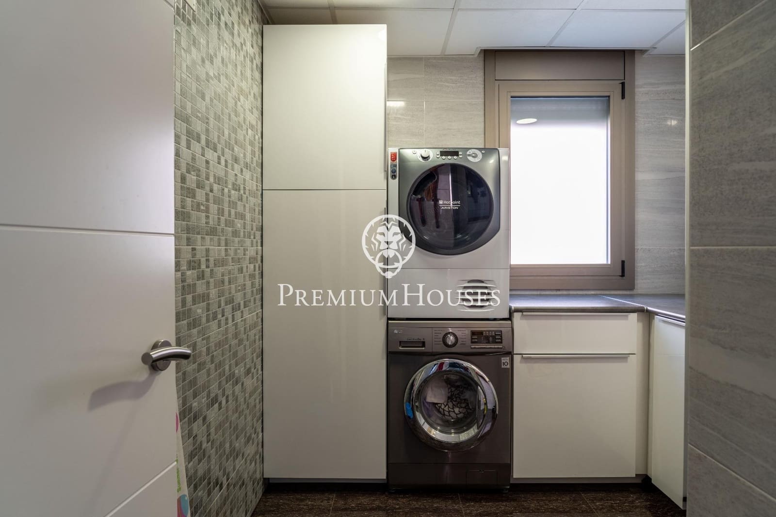 5 soveværelse Villa til salg i Sant Pere i Sant Pau med swimmingpool - € 1.399.000 (Ref: 8915214)