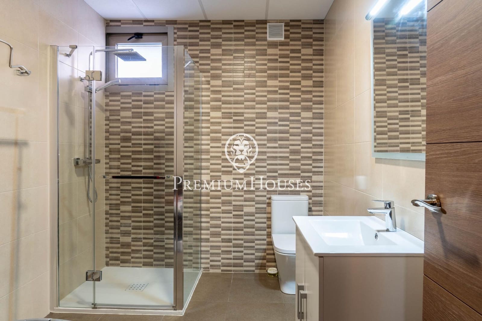 5 soveværelse Villa til salg i Sant Pere i Sant Pau med swimmingpool - € 1.399.000 (Ref: 8915214)