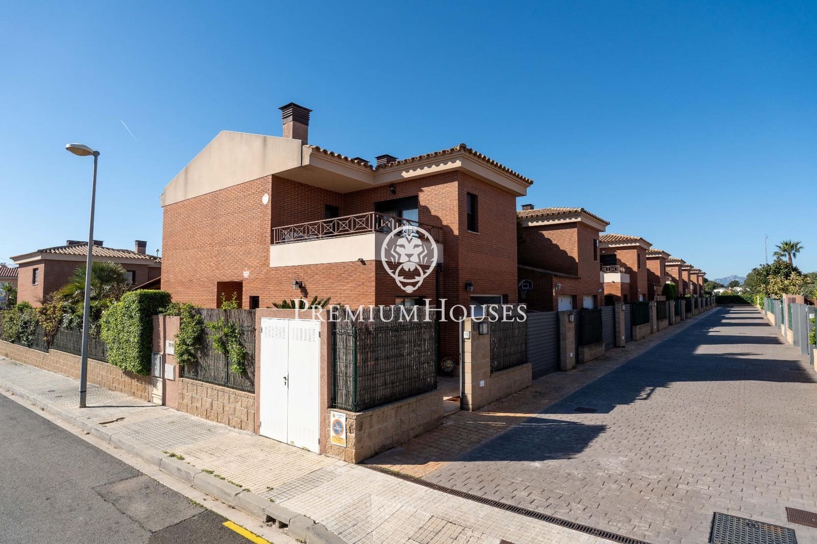 3 soveværelse Rækkehus til salg i Cambrils med swimmingpool garage - € 480.000 (Ref: 8926464)