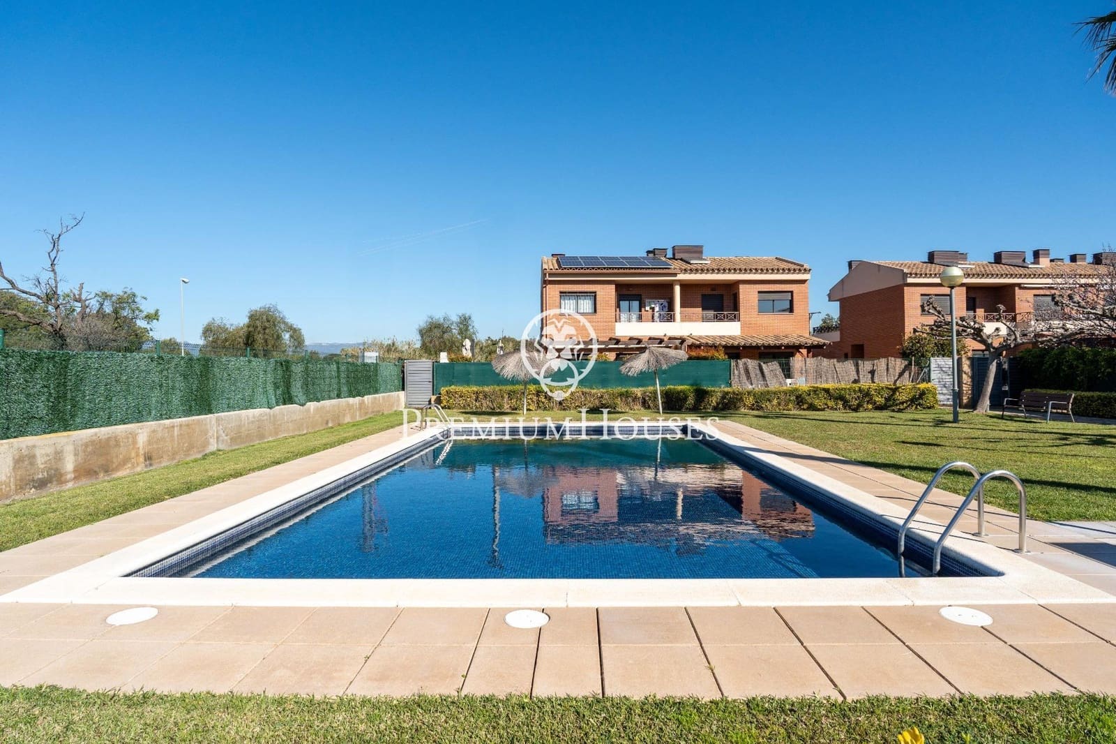 3 soveværelse Rækkehus til salg i Cambrils med swimmingpool garage - € 480.000 (Ref: 8926464)