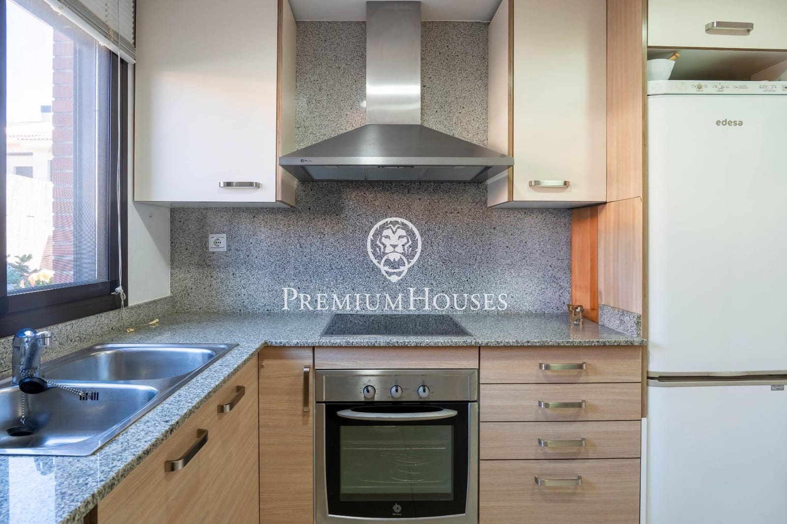 3 soveværelse Rækkehus til salg i Cambrils med swimmingpool garage - € 480.000 (Ref: 8926464)